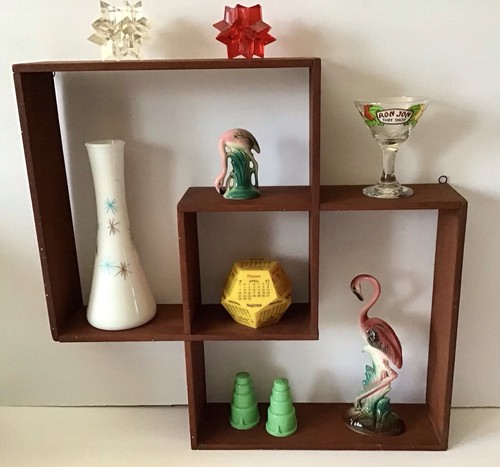 Vintage interlocking cube wall - vintage,